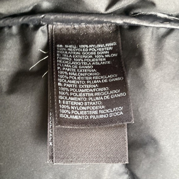 The North Face shiny black puffer vest size S - Picture 5 of 6